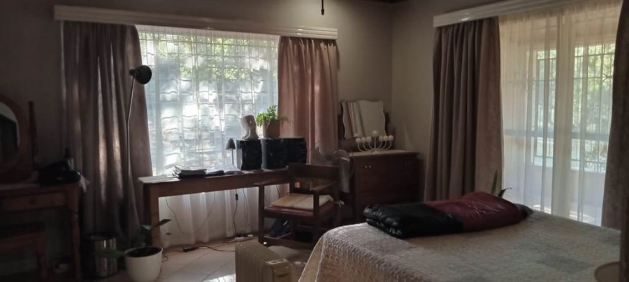 To Let 4 Bedroom Property for Rent in Broederstroom North West